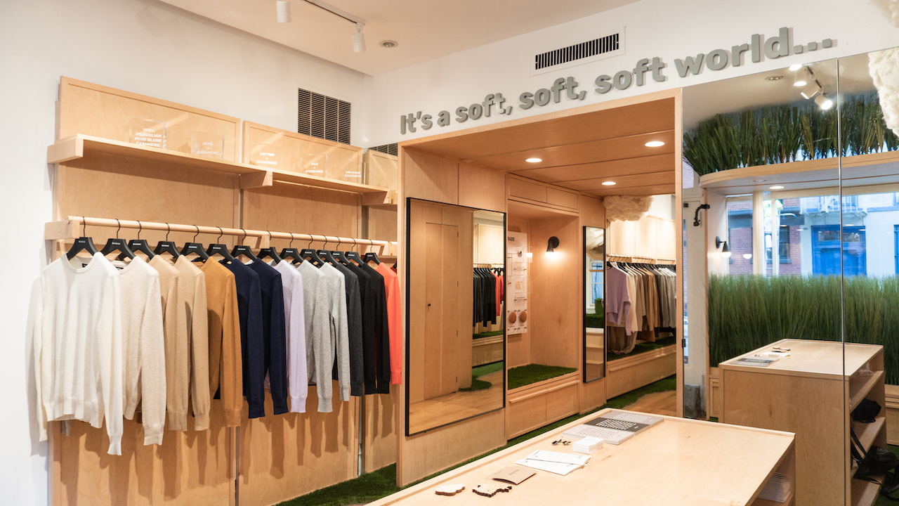 Các nhà bán lẻ truyền thống bị chia rẽ vì suy thoái kinh tế sắp xảy ra Các nhà bán lẻ truyền thống bị chia rẽ vì suy thoái kinh tế sắp xảy ra