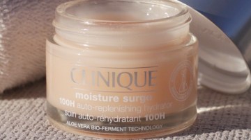 clinique moisture surge