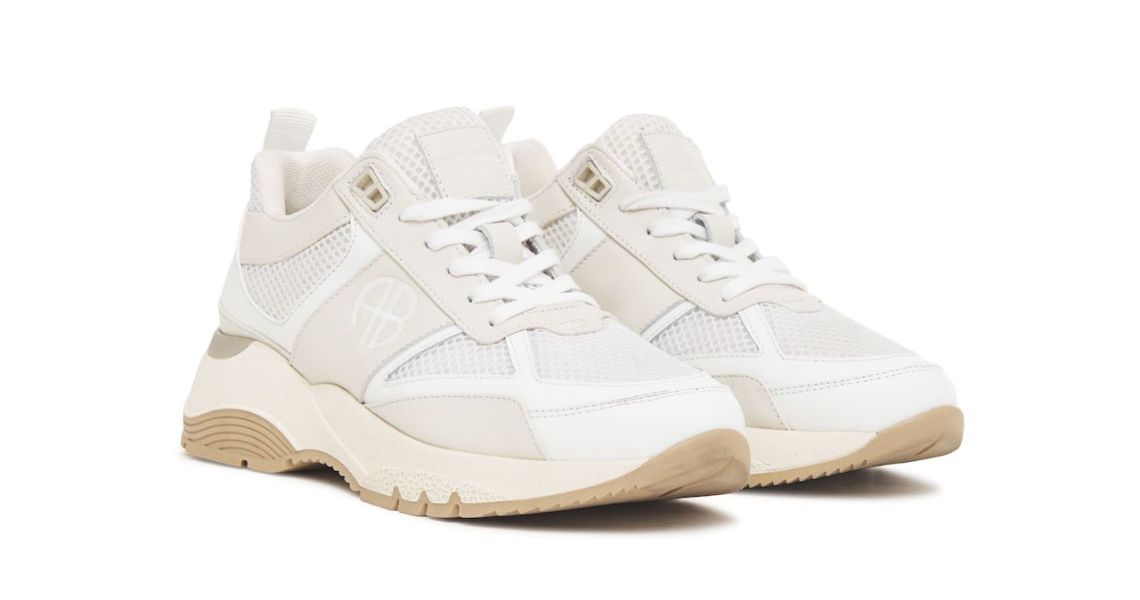 women's sneaker
