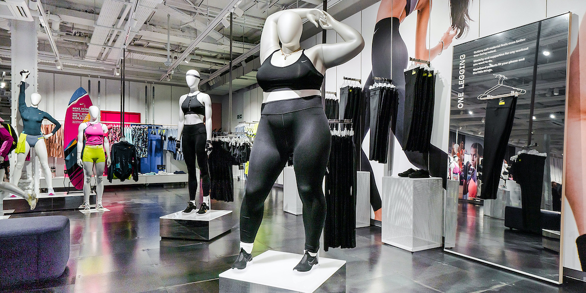 plus size nike mannequin