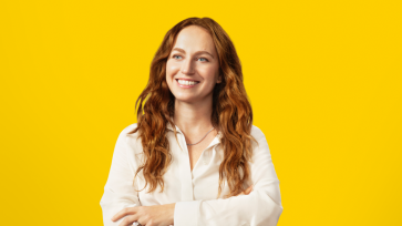 Kat Schneider headshot