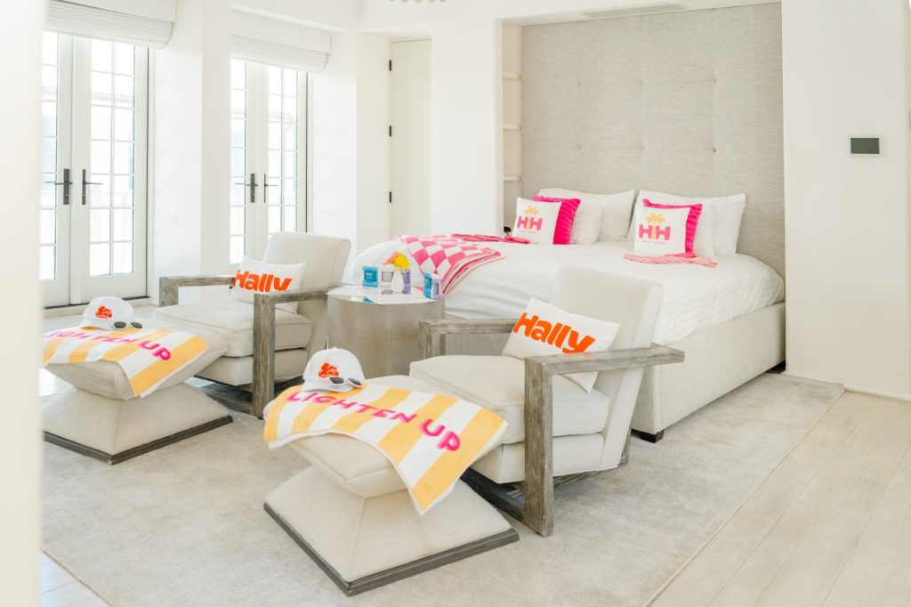 Glossy Pop Newsletter: At Hally House, Bama Rush students are the new influencers Glossy Pop Newsletter: At Hally House, Bama Rush students are the new influencers