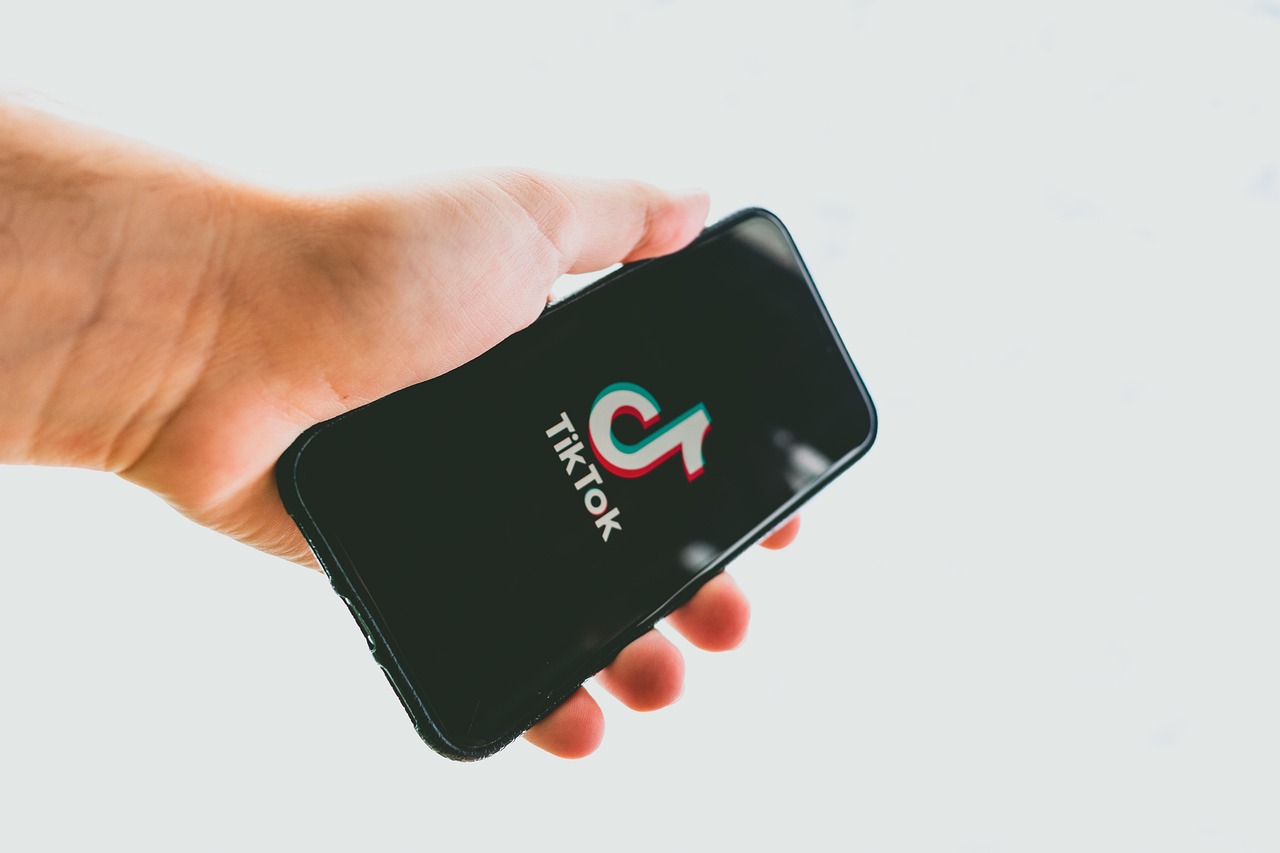 ‘Brands are paralyzed’: TikTok whiplash is putting fashion and beauty brands’ plans on hold ‘Brands are paralyzed’: TikTok whiplash is putting fashion and beauty brands’ plans on hold