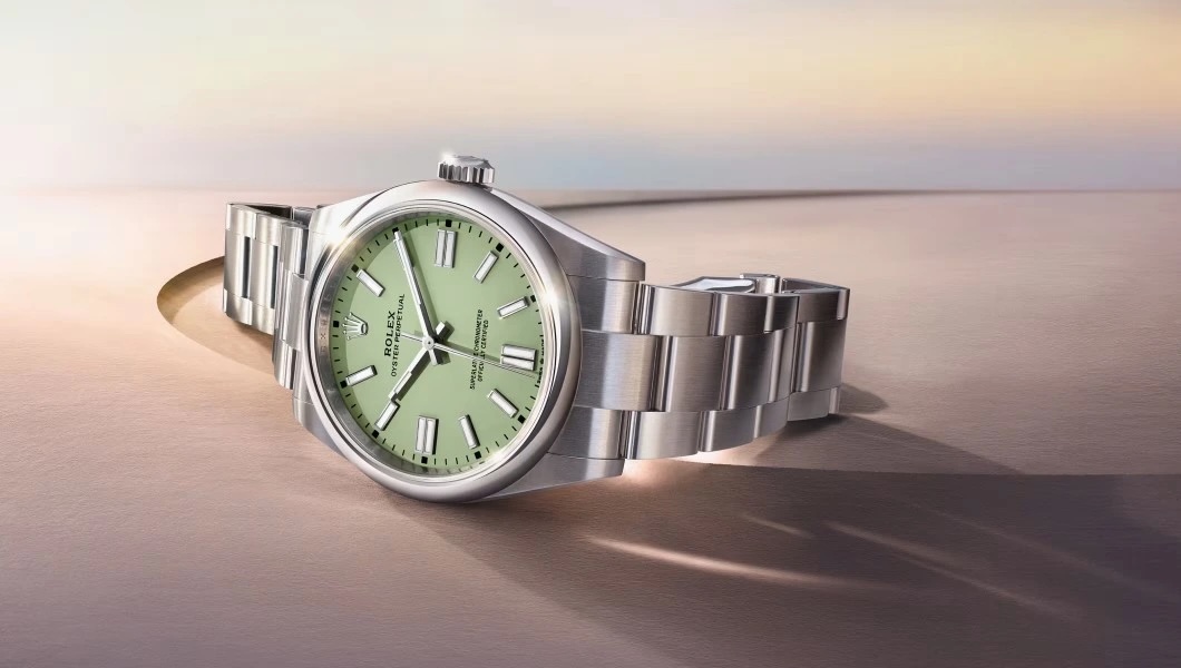 Fashion Briefing: Despite market volatility, jewelry brands are investing in new retail stores
