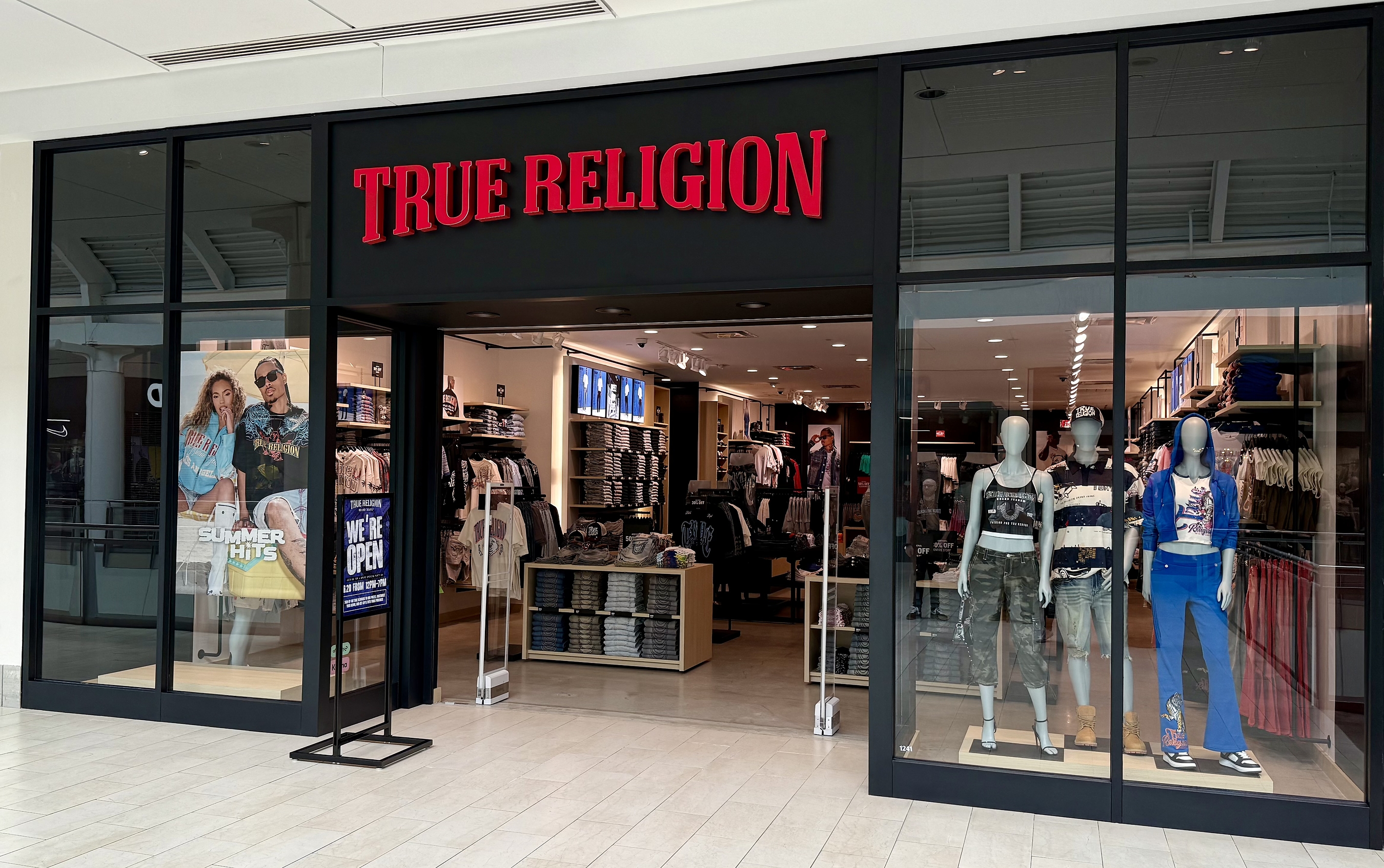 True Religion is using high-volume, profitable physical retail to reach its $1 billion revenue goal